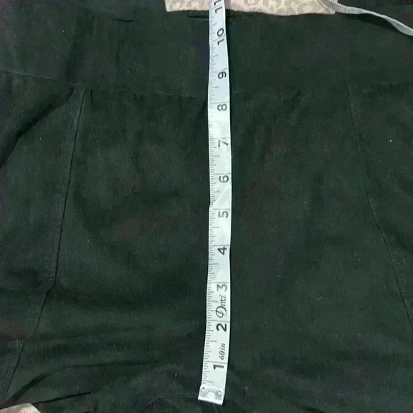 Seven7 faux suede legging  Front Seam size Large- EUC - Picture 8 of 9